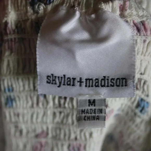 Skylar + Madison Pink and Blue Floral Print Skirt Sized Medium - Picture 14 of 14